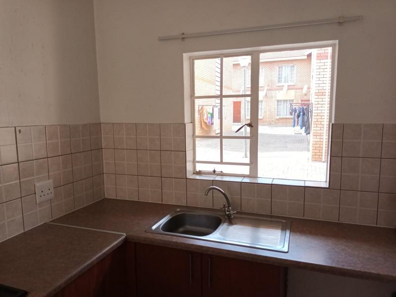 2 Bedroom Property for Sale in Waterval East North West